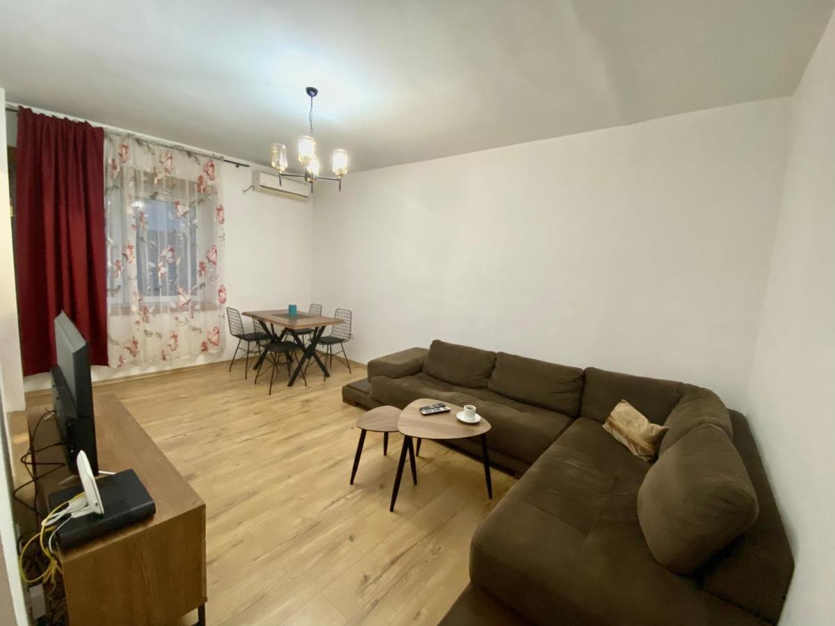 Apartman Zoja Apartment Podgorica Luaran gambar